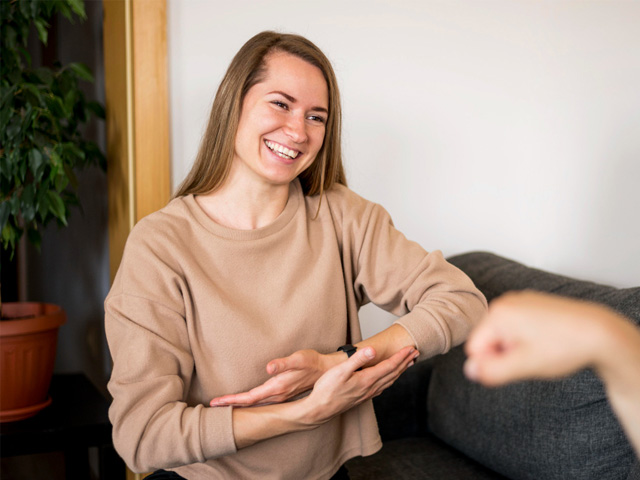 Pomiędzy kontrolą a zaufaniem – jak odkrywać siebie w terapii